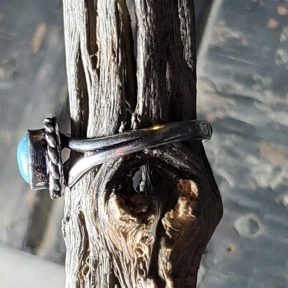 Artisan India Blue Turquoise 925 Sterling Silver Plated Gemstone Ring Size 8